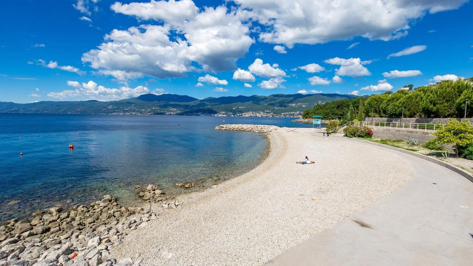 Apartments With Wifi Rijeka - 15333